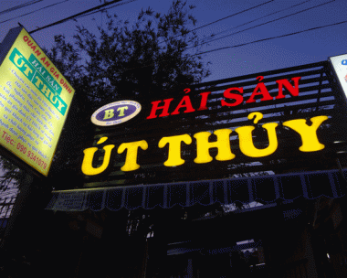 Thi Công Bảng Hiệu quán ăn